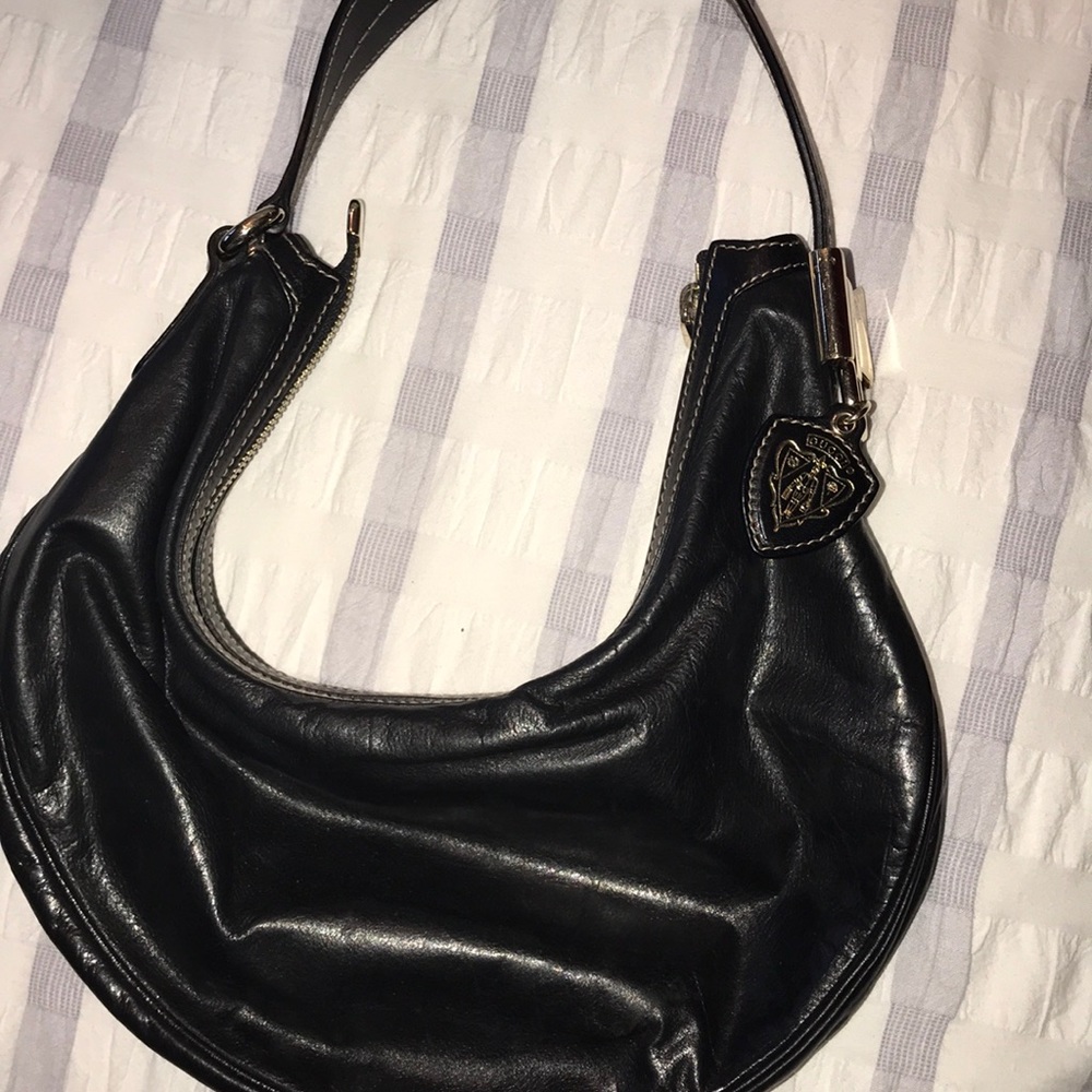 Small black leather GUCCI handbag